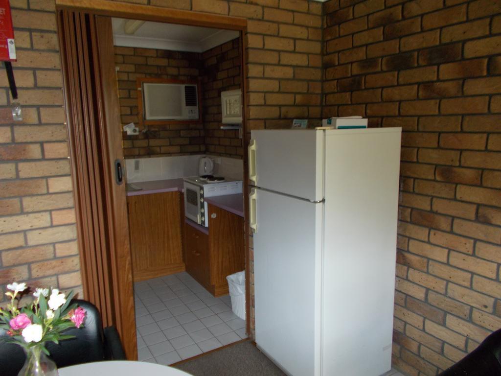 Park House Motor Inn Oakey Exterior photo